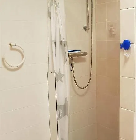 Guest house Ferienwohnung-floppy-hansi-fewo-4-eg
